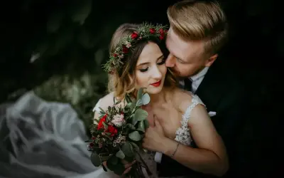 Fotograf czy kamerzysta na wesele? Jak wybrać pamiątkę marzeń?